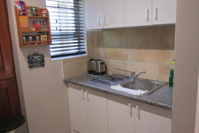 To Let 2 Bedroom Property for Rent in Beacon Bay Eastern Cape